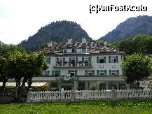 [P06] Hotelul Lisl din micutul sat Hohenschwangau » foto by ileanaxperta*
 - 
<span class="allrVoted glyphicon glyphicon-heart hidden" id="av261780"></span>
<a class="m-l-10 hidden" id="sv261780" onclick="voting_Foto_DelVot(,261780,20953)" role="button">șterge vot <span class="glyphicon glyphicon-remove"></span></a>
<a id="v9261780" class=" c-red"  onclick="voting_Foto_SetVot(261780)" role="button"><span class="glyphicon glyphicon-heart-empty"></span> <b>LIKE</b> = Votează poza</a> <img class="hidden"  id="f261780W9" src="/imagini/loader.gif" border="0" /><span class="AjErrMes hidden" id="e261780ErM"></span>