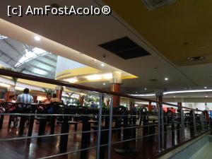 [P02] unul din restaurantele mallului » foto by grecudoina
 - 
<span class="allrVoted glyphicon glyphicon-heart hidden" id="av787040"></span>
<a class="m-l-10 hidden" id="sv787040" onclick="voting_Foto_DelVot(,787040,20977)" role="button">șterge vot <span class="glyphicon glyphicon-remove"></span></a>
<a id="v9787040" class=" c-red"  onclick="voting_Foto_SetVot(787040)" role="button"><span class="glyphicon glyphicon-heart-empty"></span> <b>LIKE</b> = Votează poza</a> <img class="hidden"  id="f787040W9" src="/imagini/loader.gif" border="0" /><span class="AjErrMes hidden" id="e787040ErM"></span>