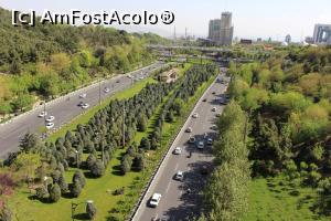 [P20] Teheran, vedere de pe Podul Tabiat ce unește 2 parcuri mari » foto by mprofeanu
 - 
<span class="allrVoted glyphicon glyphicon-heart hidden" id="av852175"></span>
<a class="m-l-10 hidden" id="sv852175" onclick="voting_Foto_DelVot(,852175,20993)" role="button">șterge vot <span class="glyphicon glyphicon-remove"></span></a>
<a id="v9852175" class=" c-red"  onclick="voting_Foto_SetVot(852175)" role="button"><span class="glyphicon glyphicon-heart-empty"></span> <b>LIKE</b> = Votează poza</a> <img class="hidden"  id="f852175W9" src="/imagini/loader.gif" border="0" /><span class="AjErrMes hidden" id="e852175ErM"></span>
