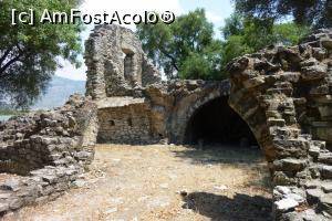 [P31] Buthrint - ruine » foto by dansysro
 - 
<span class="allrVoted glyphicon glyphicon-heart hidden" id="av788980"></span>
<a class="m-l-10 hidden" id="sv788980" onclick="voting_Foto_DelVot(,788980,21005)" role="button">șterge vot <span class="glyphicon glyphicon-remove"></span></a>
<a id="v9788980" class=" c-red"  onclick="voting_Foto_SetVot(788980)" role="button"><span class="glyphicon glyphicon-heart-empty"></span> <b>LIKE</b> = Votează poza</a> <img class="hidden"  id="f788980W9" src="/imagini/loader.gif" border="0" /><span class="AjErrMes hidden" id="e788980ErM"></span>