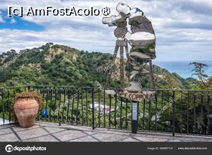 [P59] statuia lui Coppola, amplasata in piata din fata barului Vitelli » foto by Chloe
 - 
<span class="allrVoted glyphicon glyphicon-heart hidden" id="av1398876"></span>
<a class="m-l-10 hidden" id="sv1398876" onclick="voting_Foto_DelVot(,1398876,21025)" role="button">șterge vot <span class="glyphicon glyphicon-remove"></span></a>
<a id="v91398876" class=" c-red"  onclick="voting_Foto_SetVot(1398876)" role="button"><span class="glyphicon glyphicon-heart-empty"></span> <b>LIKE</b> = Votează poza</a> <img class="hidden"  id="f1398876W9" src="/imagini/loader.gif" border="0" /><span class="AjErrMes hidden" id="e1398876ErM"></span>