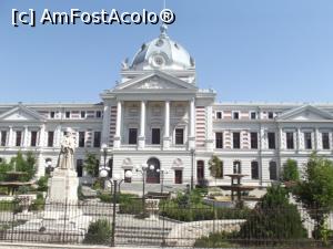 [P60] Bucharest City Tour - Spitalul Coltea » foto by mishu
 - 
<span class="allrVoted glyphicon glyphicon-heart hidden" id="av790298"></span>
<a class="m-l-10 hidden" id="sv790298" onclick="voting_Foto_DelVot(,790298,21034)" role="button">șterge vot <span class="glyphicon glyphicon-remove"></span></a>
<a id="v9790298" class=" c-red"  onclick="voting_Foto_SetVot(790298)" role="button"><span class="glyphicon glyphicon-heart-empty"></span> <b>LIKE</b> = Votează poza</a> <img class="hidden"  id="f790298W9" src="/imagini/loader.gif" border="0" /><span class="AjErrMes hidden" id="e790298ErM"></span>