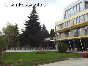 [P05] Micuţa grădină din faţa hotelului Koral » foto by irinad
 - 
<span class="allrVoted glyphicon glyphicon-heart hidden" id="av850887"></span>
<a class="m-l-10 hidden" id="sv850887" onclick="voting_Foto_DelVot(,850887,21038)" role="button">șterge vot <span class="glyphicon glyphicon-remove"></span></a>
<a id="v9850887" class=" c-red"  onclick="voting_Foto_SetVot(850887)" role="button"><span class="glyphicon glyphicon-heart-empty"></span> <b>LIKE</b> = Votează poza</a> <img class="hidden"  id="f850887W9" src="/imagini/loader.gif" border="0" /><span class="AjErrMes hidden" id="e850887ErM"></span>