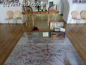 [P02] Hol intrare: hartă și simboluri locale (săsești, românești și maghiare).  » foto by tata123 🔱
 - 
<span class="allrVoted glyphicon glyphicon-heart hidden" id="av968690"></span>
<a class="m-l-10 hidden" id="sv968690" onclick="voting_Foto_DelVot(,968690,21040)" role="button">șterge vot <span class="glyphicon glyphicon-remove"></span></a>
<a id="v9968690" class=" c-red"  onclick="voting_Foto_SetVot(968690)" role="button"><span class="glyphicon glyphicon-heart-empty"></span> <b>LIKE</b> = Votează poza</a> <img class="hidden"  id="f968690W9" src="/imagini/loader.gif" border="0" /><span class="AjErrMes hidden" id="e968690ErM"></span>