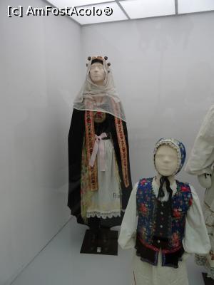 [P09] Costum săsesc de mireasă - Muzeul Etnografic „Gheorghe Cernea” din Rupea.  » foto by tata123 🔱
 - 
<span class="allrVoted glyphicon glyphicon-heart hidden" id="av968700"></span>
<a class="m-l-10 hidden" id="sv968700" onclick="voting_Foto_DelVot(,968700,21040)" role="button">șterge vot <span class="glyphicon glyphicon-remove"></span></a>
<a id="v9968700" class=" c-red"  onclick="voting_Foto_SetVot(968700)" role="button"><span class="glyphicon glyphicon-heart-empty"></span> <b>LIKE</b> = Votează poza</a> <img class="hidden"  id="f968700W9" src="/imagini/loader.gif" border="0" /><span class="AjErrMes hidden" id="e968700ErM"></span>