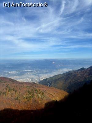 [P01] Bursa văzută din telecabină. » foto by AndraP77
 - 
<span class="allrVoted glyphicon glyphicon-heart hidden" id="av1509171"></span>
<a class="m-l-10 hidden" id="sv1509171" onclick="voting_Foto_DelVot(,1509171,21073)" role="button">șterge vot <span class="glyphicon glyphicon-remove"></span></a>
<a id="v91509171" class=" c-red"  onclick="voting_Foto_SetVot(1509171)" role="button"><span class="glyphicon glyphicon-heart-empty"></span> <b>LIKE</b> = Votează poza</a> <img class="hidden"  id="f1509171W9" src="/imagini/loader.gif" border="0" /><span class="AjErrMes hidden" id="e1509171ErM"></span>