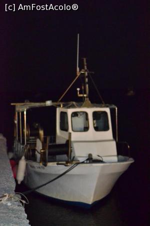 [P19] Siviri, acum și atunci - barcă de pescari la dig, 2016 » foto by Dragoș_MD
 - 
<span class="allrVoted glyphicon glyphicon-heart hidden" id="av818920"></span>
<a class="m-l-10 hidden" id="sv818920" onclick="voting_Foto_DelVot(,818920,21081)" role="button">șterge vot <span class="glyphicon glyphicon-remove"></span></a>
<a id="v9818920" class=" c-red"  onclick="voting_Foto_SetVot(818920)" role="button"><span class="glyphicon glyphicon-heart-empty"></span> <b>LIKE</b> = Votează poza</a> <img class="hidden"  id="f818920W9" src="/imagini/loader.gif" border="0" /><span class="AjErrMes hidden" id="e818920ErM"></span>