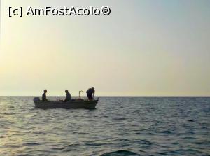 [P45] Siviri, acum și atunci - pescari aruncând năvodul, 2016 » foto by Dragoș_MD
 - 
<span class="allrVoted glyphicon glyphicon-heart hidden" id="av818946"></span>
<a class="m-l-10 hidden" id="sv818946" onclick="voting_Foto_DelVot(,818946,21081)" role="button">șterge vot <span class="glyphicon glyphicon-remove"></span></a>
<a id="v9818946" class=" c-red"  onclick="voting_Foto_SetVot(818946)" role="button"><span class="glyphicon glyphicon-heart-empty"></span> <b>LIKE</b> = Votează poza</a> <img class="hidden"  id="f818946W9" src="/imagini/loader.gif" border="0" /><span class="AjErrMes hidden" id="e818946ErM"></span>