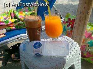 [P10] Închiriere şezlongurilor costa 3 euro/persoană; 3euro frape-ul, 4 euro fresh-ul de portocale, 0,5 euro apa plată (ţi-o aduceau şi dacă nu o comandai, ca să rotunjească un 0,5 euro tips-ul...)  » foto by Lyssys
 - 
<span class="allrVoted glyphicon glyphicon-heart hidden" id="av792994"></span>
<a class="m-l-10 hidden" id="sv792994" onclick="voting_Foto_DelVot(,792994,21081)" role="button">șterge vot <span class="glyphicon glyphicon-remove"></span></a>
<a id="v9792994" class=" c-red"  onclick="voting_Foto_SetVot(792994)" role="button"><span class="glyphicon glyphicon-heart-empty"></span> <b>LIKE</b> = Votează poza</a> <img class="hidden"  id="f792994W9" src="/imagini/loader.gif" border="0" /><span class="AjErrMes hidden" id="e792994ErM"></span>