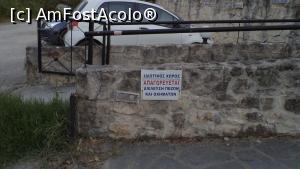 [P43] Închipuiţi-vă că am tradus toate aceste anunţuri - de obicei atenţionau că este o zonă privată şi că accesul este interzis...  » foto by Lyssys
 - 
<span class="allrVoted glyphicon glyphicon-heart hidden" id="av793054"></span>
<a class="m-l-10 hidden" id="sv793054" onclick="voting_Foto_DelVot(,793054,21081)" role="button">șterge vot <span class="glyphicon glyphicon-remove"></span></a>
<a id="v9793054" class=" c-red"  onclick="voting_Foto_SetVot(793054)" role="button"><span class="glyphicon glyphicon-heart-empty"></span> <b>LIKE</b> = Votează poza</a> <img class="hidden"  id="f793054W9" src="/imagini/loader.gif" border="0" /><span class="AjErrMes hidden" id="e793054ErM"></span>