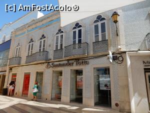 [P26] Banca Santander, iar o clădire frumoasă.  » foto by alinaro
 - 
<span class="allrVoted glyphicon glyphicon-heart hidden" id="av794247"></span>
<a class="m-l-10 hidden" id="sv794247" onclick="voting_Foto_DelVot(,794247,21091)" role="button">șterge vot <span class="glyphicon glyphicon-remove"></span></a>
<a id="v9794247" class=" c-red"  onclick="voting_Foto_SetVot(794247)" role="button"><span class="glyphicon glyphicon-heart-empty"></span> <b>LIKE</b> = Votează poza</a> <img class="hidden"  id="f794247W9" src="/imagini/loader.gif" border="0" /><span class="AjErrMes hidden" id="e794247ErM"></span>