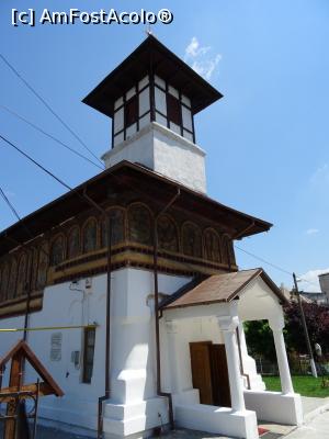 [P17] Biserica „Toți Sfinții” (1818) - Caracal.  » foto by tata123 🔱
 - 
<span class="allrVoted glyphicon glyphicon-heart hidden" id="av1083969"></span>
<a class="m-l-10 hidden" id="sv1083969" onclick="voting_Foto_DelVot(,1083969,21093)" role="button">șterge vot <span class="glyphicon glyphicon-remove"></span></a>
<a id="v91083969" class=" c-red"  onclick="voting_Foto_SetVot(1083969)" role="button"><span class="glyphicon glyphicon-heart-empty"></span> <b>LIKE</b> = Votează poza</a> <img class="hidden"  id="f1083969W9" src="/imagini/loader.gif" border="0" /><span class="AjErrMes hidden" id="e1083969ErM"></span>