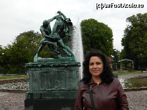 [P18] La pas prin oras, unde am intalnit multe statui foarte expresive (aproape de Gradina Botanica)  » foto by ileanaxperta*
 - 
<span class="allrVoted glyphicon glyphicon-heart hidden" id="av604713"></span>
<a class="m-l-10 hidden" id="sv604713" onclick="voting_Foto_DelVot(,604713,21101)" role="button">șterge vot <span class="glyphicon glyphicon-remove"></span></a>
<a id="v9604713" class=" c-red"  onclick="voting_Foto_SetVot(604713)" role="button"><span class="glyphicon glyphicon-heart-empty"></span> <b>LIKE</b> = Votează poza</a> <img class="hidden"  id="f604713W9" src="/imagini/loader.gif" border="0" /><span class="AjErrMes hidden" id="e604713ErM"></span>