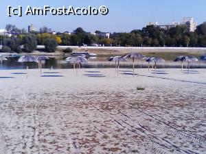 [P05] Hotel Calarasi este vizibil pe fundal » foto by bo
 - 
<span class="allrVoted glyphicon glyphicon-heart hidden" id="av796166"></span>
<a class="m-l-10 hidden" id="sv796166" onclick="voting_Foto_DelVot(,796166,21112)" role="button">șterge vot <span class="glyphicon glyphicon-remove"></span></a>
<a id="v9796166" class=" c-red"  onclick="voting_Foto_SetVot(796166)" role="button"><span class="glyphicon glyphicon-heart-empty"></span> <b>LIKE</b> = Votează poza</a> <img class="hidden"  id="f796166W9" src="/imagini/loader.gif" border="0" /><span class="AjErrMes hidden" id="e796166ErM"></span>