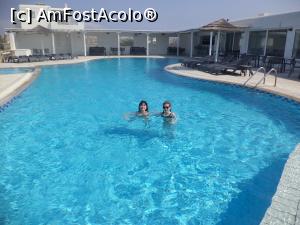 [P01] Va salutam din piscina hotelului!  » foto by mogly
 - 
<span class="allrVoted glyphicon glyphicon-heart hidden" id="av798197"></span>
<a class="m-l-10 hidden" id="sv798197" onclick="voting_Foto_DelVot(,798197,21132)" role="button">șterge vot <span class="glyphicon glyphicon-remove"></span></a>
<a id="v9798197" class=" c-red"  onclick="voting_Foto_SetVot(798197)" role="button"><span class="glyphicon glyphicon-heart-empty"></span> <b>LIKE</b> = Votează poza</a> <img class="hidden"  id="f798197W9" src="/imagini/loader.gif" border="0" /><span class="AjErrMes hidden" id="e798197ErM"></span>