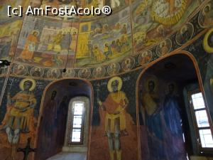 [P12] Pictură restaurată în biserica Mănăstirii Vărbila.  » foto by tata123 🔱
 - 
<span class="allrVoted glyphicon glyphicon-heart hidden" id="av976026"></span>
<a class="m-l-10 hidden" id="sv976026" onclick="voting_Foto_DelVot(,976026,21147)" role="button">șterge vot <span class="glyphicon glyphicon-remove"></span></a>
<a id="v9976026" class=" c-red"  onclick="voting_Foto_SetVot(976026)" role="button"><span class="glyphicon glyphicon-heart-empty"></span> <b>LIKE</b> = Votează poza</a> <img class="hidden"  id="f976026W9" src="/imagini/loader.gif" border="0" /><span class="AjErrMes hidden" id="e976026ErM"></span>