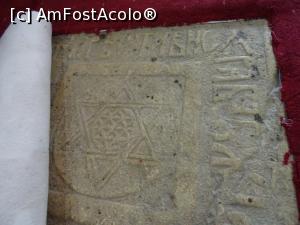 [P13] Pietre funerare în biserica Mănăstirii Vărbila.  » foto by tata123 🔱
 - 
<span class="allrVoted glyphicon glyphicon-heart hidden" id="av976027"></span>
<a class="m-l-10 hidden" id="sv976027" onclick="voting_Foto_DelVot(,976027,21147)" role="button">șterge vot <span class="glyphicon glyphicon-remove"></span></a>
<a id="v9976027" class=" c-red"  onclick="voting_Foto_SetVot(976027)" role="button"><span class="glyphicon glyphicon-heart-empty"></span> <b>LIKE</b> = Votează poza</a> <img class="hidden"  id="f976027W9" src="/imagini/loader.gif" border="0" /><span class="AjErrMes hidden" id="e976027ErM"></span>