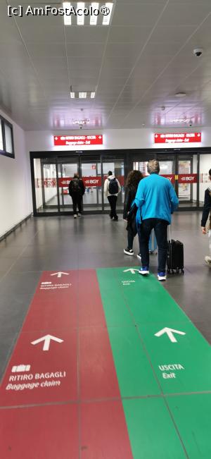 [P21] Cand am ajuns in Bergamo... direct la portile Schengen! » foto by ⭐ValentinB_88⭐
 - 
<span class="allrVoted glyphicon glyphicon-heart hidden" id="av1422961"></span>
<a class="m-l-10 hidden" id="sv1422961" onclick="voting_Foto_DelVot(,1422961,21152)" role="button">șterge vot <span class="glyphicon glyphicon-remove"></span></a>
<a id="v91422961" class=" c-red"  onclick="voting_Foto_SetVot(1422961)" role="button"><span class="glyphicon glyphicon-heart-empty"></span> <b>LIKE</b> = Votează poza</a> <img class="hidden"  id="f1422961W9" src="/imagini/loader.gif" border="0" /><span class="AjErrMes hidden" id="e1422961ErM"></span>