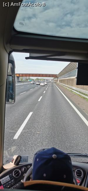 [P27] Cu autocarul spre Milano. Pe autostrăzile italienești. » foto by ⭐ValentinB_88⭐
 - 
<span class="allrVoted glyphicon glyphicon-heart hidden" id="av1422967"></span>
<a class="m-l-10 hidden" id="sv1422967" onclick="voting_Foto_DelVot(,1422967,21152)" role="button">șterge vot <span class="glyphicon glyphicon-remove"></span></a>
<a id="v91422967" class=" c-red"  onclick="voting_Foto_SetVot(1422967)" role="button"><span class="glyphicon glyphicon-heart-empty"></span> <b>LIKE</b> = Votează poza</a> <img class="hidden"  id="f1422967W9" src="/imagini/loader.gif" border="0" /><span class="AjErrMes hidden" id="e1422967ErM"></span>