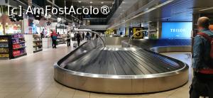 [P31] Aeroportul OTP la retur. » foto by ⭐ValentinB_88⭐
 - 
<span class="allrVoted glyphicon glyphicon-heart hidden" id="av1422971"></span>
<a class="m-l-10 hidden" id="sv1422971" onclick="voting_Foto_DelVot(,1422971,21152)" role="button">șterge vot <span class="glyphicon glyphicon-remove"></span></a>
<a id="v91422971" class=" c-red"  onclick="voting_Foto_SetVot(1422971)" role="button"><span class="glyphicon glyphicon-heart-empty"></span> <b>LIKE</b> = Votează poza</a> <img class="hidden"  id="f1422971W9" src="/imagini/loader.gif" border="0" /><span class="AjErrMes hidden" id="e1422971ErM"></span>