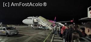 [P51] Coada spre avion. Noroc ca nu mai ploua.... » foto by ⭐ValentinB_88⭐
 - 
<span class="allrVoted glyphicon glyphicon-heart hidden" id="av1422991"></span>
<a class="m-l-10 hidden" id="sv1422991" onclick="voting_Foto_DelVot(,1422991,21152)" role="button">șterge vot <span class="glyphicon glyphicon-remove"></span></a>
<a id="v91422991" class=" c-red"  onclick="voting_Foto_SetVot(1422991)" role="button"><span class="glyphicon glyphicon-heart-empty"></span> <b>LIKE</b> = Votează poza</a> <img class="hidden"  id="f1422991W9" src="/imagini/loader.gif" border="0" /><span class="AjErrMes hidden" id="e1422991ErM"></span>