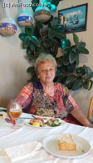 [P19] Taverna Kynigos - eu » foto by Carmen Ion
 - 
<span class="allrVoted glyphicon glyphicon-heart hidden" id="av1507795"></span>
<a class="m-l-10 hidden" id="sv1507795" onclick="voting_Foto_DelVot(,1507795,21168)" role="button">șterge vot <span class="glyphicon glyphicon-remove"></span></a>
<a id="v91507795" class=" c-red"  onclick="voting_Foto_SetVot(1507795)" role="button"><span class="glyphicon glyphicon-heart-empty"></span> <b>LIKE</b> = Votează poza</a> <img class="hidden"  id="f1507795W9" src="/imagini/loader.gif" border="0" /><span class="AjErrMes hidden" id="e1507795ErM"></span>