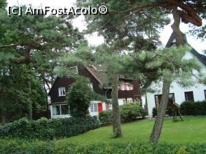 [P12] Vile germane pe Kurpromenade, strajuite de pomi seculari » foto by mireille
 - 
<span class="allrVoted glyphicon glyphicon-heart hidden" id="av826482"></span>
<a class="m-l-10 hidden" id="sv826482" onclick="voting_Foto_DelVot(,826482,21185)" role="button">șterge vot <span class="glyphicon glyphicon-remove"></span></a>
<a id="v9826482" class=" c-red"  onclick="voting_Foto_SetVot(826482)" role="button"><span class="glyphicon glyphicon-heart-empty"></span> <b>LIKE</b> = Votează poza</a> <img class="hidden"  id="f826482W9" src="/imagini/loader.gif" border="0" /><span class="AjErrMes hidden" id="e826482ErM"></span>