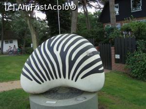 [P14] Am prins un melc in obiectiv la promenada prin parcul statiunii » foto by mireille
 - 
<span class="allrVoted glyphicon glyphicon-heart hidden" id="av826484"></span>
<a class="m-l-10 hidden" id="sv826484" onclick="voting_Foto_DelVot(,826484,21185)" role="button">șterge vot <span class="glyphicon glyphicon-remove"></span></a>
<a id="v9826484" class=" c-red"  onclick="voting_Foto_SetVot(826484)" role="button"><span class="glyphicon glyphicon-heart-empty"></span> <b>LIKE</b> = Votează poza</a> <img class="hidden"  id="f826484W9" src="/imagini/loader.gif" border="0" /><span class="AjErrMes hidden" id="e826484ErM"></span>