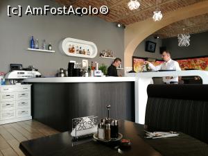 [P02] Barul terasei Restaurantului Intim » foto by crismis
 - 
<span class="allrVoted glyphicon glyphicon-heart hidden" id="av985795"></span>
<a class="m-l-10 hidden" id="sv985795" onclick="voting_Foto_DelVot(,985795,21187)" role="button">șterge vot <span class="glyphicon glyphicon-remove"></span></a>
<a id="v9985795" class=" c-red"  onclick="voting_Foto_SetVot(985795)" role="button"><span class="glyphicon glyphicon-heart-empty"></span> <b>LIKE</b> = Votează poza</a> <img class="hidden"  id="f985795W9" src="/imagini/loader.gif" border="0" /><span class="AjErrMes hidden" id="e985795ErM"></span>