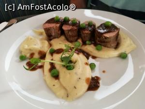 [P08] Mușchiuleț de porc cu piure de cartofi cu trufe » foto by crismis
 - 
<span class="allrVoted glyphicon glyphicon-heart hidden" id="av985801"></span>
<a class="m-l-10 hidden" id="sv985801" onclick="voting_Foto_DelVot(,985801,21187)" role="button">șterge vot <span class="glyphicon glyphicon-remove"></span></a>
<a id="v9985801" class=" c-red"  onclick="voting_Foto_SetVot(985801)" role="button"><span class="glyphicon glyphicon-heart-empty"></span> <b>LIKE</b> = Votează poza</a> <img class="hidden"  id="f985801W9" src="/imagini/loader.gif" border="0" /><span class="AjErrMes hidden" id="e985801ErM"></span>