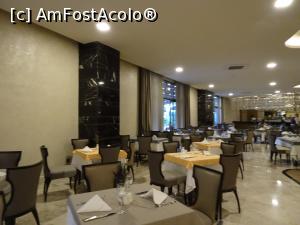 [P24] Royal Seginus Lara - o mică parte din restaurantul principal » foto by nicole33
 - 
<span class="allrVoted glyphicon glyphicon-heart hidden" id="av863575"></span>
<a class="m-l-10 hidden" id="sv863575" onclick="voting_Foto_DelVot(,863575,21199)" role="button">șterge vot <span class="glyphicon glyphicon-remove"></span></a>
<a id="v9863575" class=" c-red"  onclick="voting_Foto_SetVot(863575)" role="button"><span class="glyphicon glyphicon-heart-empty"></span> <b>LIKE</b> = Votează poza</a> <img class="hidden"  id="f863575W9" src="/imagini/loader.gif" border="0" /><span class="AjErrMes hidden" id="e863575ErM"></span>