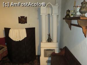 [P14] Dormitor, altă sobă de olane - Casa memorială Anton Pann, Râmnicu Vâlcea.  » foto by tata123 🔱
 - 
<span class="allrVoted glyphicon glyphicon-heart hidden" id="av804718"></span>
<a class="m-l-10 hidden" id="sv804718" onclick="voting_Foto_DelVot(,804718,21209)" role="button">șterge vot <span class="glyphicon glyphicon-remove"></span></a>
<a id="v9804718" class=" c-red"  onclick="voting_Foto_SetVot(804718)" role="button"><span class="glyphicon glyphicon-heart-empty"></span> <b>LIKE</b> = Votează poza</a> <img class="hidden"  id="f804718W9" src="/imagini/loader.gif" border="0" /><span class="AjErrMes hidden" id="e804718ErM"></span>