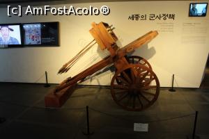 [P53] Seul, Galeria Poveștilor, arcul cu 100 de săgeți, invenție a regelui Sejong » foto by mprofeanu
 - 
<span class="allrVoted glyphicon glyphicon-heart hidden" id="av807043"></span>
<a class="m-l-10 hidden" id="sv807043" onclick="voting_Foto_DelVot(,807043,21214)" role="button">șterge vot <span class="glyphicon glyphicon-remove"></span></a>
<a id="v9807043" class=" c-red"  onclick="voting_Foto_SetVot(807043)" role="button"><span class="glyphicon glyphicon-heart-empty"></span> <b>LIKE</b> = Votează poza</a> <img class="hidden"  id="f807043W9" src="/imagini/loader.gif" border="0" /><span class="AjErrMes hidden" id="e807043ErM"></span>