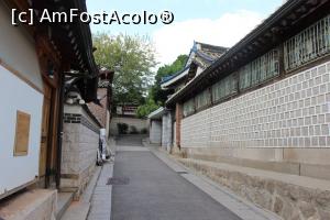 [P71] Seul, Bukchon Hanok Village, garduri de zid frumos ornate » foto by mprofeanu
 - 
<span class="allrVoted glyphicon glyphicon-heart hidden" id="av811280"></span>
<a class="m-l-10 hidden" id="sv811280" onclick="voting_Foto_DelVot(,811280,21214)" role="button">șterge vot <span class="glyphicon glyphicon-remove"></span></a>
<a id="v9811280" class=" c-red"  onclick="voting_Foto_SetVot(811280)" role="button"><span class="glyphicon glyphicon-heart-empty"></span> <b>LIKE</b> = Votează poza</a> <img class="hidden"  id="f811280W9" src="/imagini/loader.gif" border="0" /><span class="AjErrMes hidden" id="e811280ErM"></span>