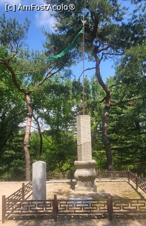 [P25] Punggidae este un instrument simplu folosit pentru a detecta viteza si directia vantului. Pentru a utiliza instrumentul, se introducea o prajina intr-o gaura din partea superioara a pietrei decorate cu modele de suluri. O bucata de panza era atasata la capatul prajinii, care se unduia in aer atunci cand vantul batea, indicand viteza si directia vantului. » foto by geani anto
 - 
<span class="allrVoted glyphicon glyphicon-heart hidden" id="av1514889"></span>
<a class="m-l-10 hidden" id="sv1514889" onclick="voting_Foto_DelVot(,1514889,21214)" role="button">șterge vot <span class="glyphicon glyphicon-remove"></span></a>
<a id="v91514889" class=" c-red"  onclick="voting_Foto_SetVot(1514889)" role="button"><span class="glyphicon glyphicon-heart-empty"></span> <b>LIKE</b> = Votează poza</a> <img class="hidden"  id="f1514889W9" src="/imagini/loader.gif" border="0" /><span class="AjErrMes hidden" id="e1514889ErM"></span>