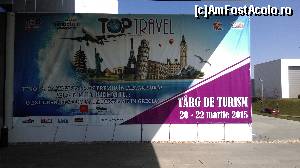 [P03] Târgul de Turism TOP Travel - posterul târgului, la intrarea în spaţiul expoziţional.  » foto by bogumil
 - 
<span class="allrVoted glyphicon glyphicon-heart hidden" id="av604199"></span>
<a class="m-l-10 hidden" id="sv604199" onclick="voting_Foto_DelVot(,604199,21233)" role="button">șterge vot <span class="glyphicon glyphicon-remove"></span></a>
<a id="v9604199" class=" c-red"  onclick="voting_Foto_SetVot(604199)" role="button"><span class="glyphicon glyphicon-heart-empty"></span> <b>LIKE</b> = Votează poza</a> <img class="hidden"  id="f604199W9" src="/imagini/loader.gif" border="0" /><span class="AjErrMes hidden" id="e604199ErM"></span>