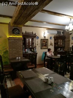 [P19] Restaurantul » foto by crismis
 - 
<span class="allrVoted glyphicon glyphicon-heart hidden" id="av863111"></span>
<a class="m-l-10 hidden" id="sv863111" onclick="voting_Foto_DelVot(,863111,21238)" role="button">șterge vot <span class="glyphicon glyphicon-remove"></span></a>
<a id="v9863111" class=" c-red"  onclick="voting_Foto_SetVot(863111)" role="button"><span class="glyphicon glyphicon-heart-empty"></span> <b>LIKE</b> = Votează poza</a> <img class="hidden"  id="f863111W9" src="/imagini/loader.gif" border="0" /><span class="AjErrMes hidden" id="e863111ErM"></span>