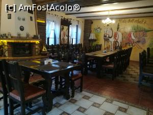 [P28] Prin restaurant » foto by crismis
 - 
<span class="allrVoted glyphicon glyphicon-heart hidden" id="av863120"></span>
<a class="m-l-10 hidden" id="sv863120" onclick="voting_Foto_DelVot(,863120,21238)" role="button">șterge vot <span class="glyphicon glyphicon-remove"></span></a>
<a id="v9863120" class=" c-red"  onclick="voting_Foto_SetVot(863120)" role="button"><span class="glyphicon glyphicon-heart-empty"></span> <b>LIKE</b> = Votează poza</a> <img class="hidden"  id="f863120W9" src="/imagini/loader.gif" border="0" /><span class="AjErrMes hidden" id="e863120ErM"></span>