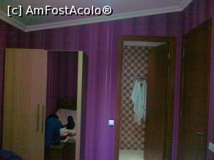 [P06] Hotel Bonus, Tbilisi - camera la etajul 3 » foto by calator2000
 - 
<span class="allrVoted glyphicon glyphicon-heart hidden" id="av808460"></span>
<a class="m-l-10 hidden" id="sv808460" onclick="voting_Foto_DelVot(,808460,21246)" role="button">șterge vot <span class="glyphicon glyphicon-remove"></span></a>
<a id="v9808460" class=" c-red"  onclick="voting_Foto_SetVot(808460)" role="button"><span class="glyphicon glyphicon-heart-empty"></span> <b>LIKE</b> = Votează poza</a> <img class="hidden"  id="f808460W9" src="/imagini/loader.gif" border="0" /><span class="AjErrMes hidden" id="e808460ErM"></span>