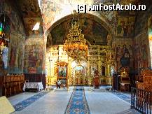 [P13] Naosul bisericii domnești de la Mănăstirea Negru Vodă din Câmpulung Muscel » foto by mariana.olaru
 - 
<span class="allrVoted glyphicon glyphicon-heart hidden" id="av284299"></span>
<a class="m-l-10 hidden" id="sv284299" onclick="voting_Foto_DelVot(,284299,21248)" role="button">șterge vot <span class="glyphicon glyphicon-remove"></span></a>
<a id="v9284299" class=" c-red"  onclick="voting_Foto_SetVot(284299)" role="button"><span class="glyphicon glyphicon-heart-empty"></span> <b>LIKE</b> = Votează poza</a> <img class="hidden"  id="f284299W9" src="/imagini/loader.gif" border="0" /><span class="AjErrMes hidden" id="e284299ErM"></span>