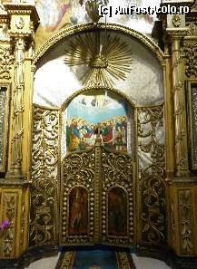 [P16] Mănăstirea Negru Vodă din Câmpulung Muscel:porțile domnești din biserica domnească » foto by mariana.olaru
 - 
<span class="allrVoted glyphicon glyphicon-heart hidden" id="av284302"></span>
<a class="m-l-10 hidden" id="sv284302" onclick="voting_Foto_DelVot(,284302,21248)" role="button">șterge vot <span class="glyphicon glyphicon-remove"></span></a>
<a id="v9284302" class=" c-red"  onclick="voting_Foto_SetVot(284302)" role="button"><span class="glyphicon glyphicon-heart-empty"></span> <b>LIKE</b> = Votează poza</a> <img class="hidden"  id="f284302W9" src="/imagini/loader.gif" border="0" /><span class="AjErrMes hidden" id="e284302ErM"></span>