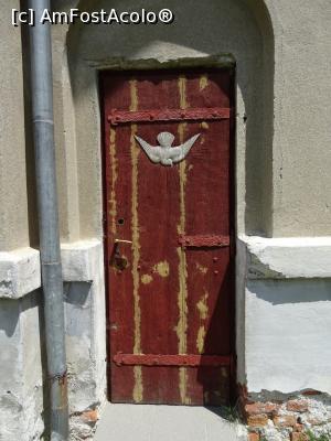 [P19] Altă ușă de acces în biserică. » foto by tata123 🔱
 - 
<span class="allrVoted glyphicon glyphicon-heart hidden" id="av1318611"></span>
<a class="m-l-10 hidden" id="sv1318611" onclick="voting_Foto_DelVot(,1318611,21248)" role="button">șterge vot <span class="glyphicon glyphicon-remove"></span></a>
<a id="v91318611" class=" c-red"  onclick="voting_Foto_SetVot(1318611)" role="button"><span class="glyphicon glyphicon-heart-empty"></span> <b>LIKE</b> = Votează poza</a> <img class="hidden"  id="f1318611W9" src="/imagini/loader.gif" border="0" /><span class="AjErrMes hidden" id="e1318611ErM"></span>
