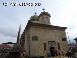 [P05] Biserica Mare - Mănăstirea Negru Vodă, Câmpulung Muscel.  » foto by tata123 🔱
 - 
<span class="allrVoted glyphicon glyphicon-heart hidden" id="av1153427"></span>
<a class="m-l-10 hidden" id="sv1153427" onclick="voting_Foto_DelVot(,1153427,21248)" role="button">șterge vot <span class="glyphicon glyphicon-remove"></span></a>
<a id="v91153427" class=" c-red"  onclick="voting_Foto_SetVot(1153427)" role="button"><span class="glyphicon glyphicon-heart-empty"></span> <b>LIKE</b> = Votează poza</a> <img class="hidden"  id="f1153427W9" src="/imagini/loader.gif" border="0" /><span class="AjErrMes hidden" id="e1153427ErM"></span>