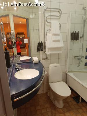 [P22] Solna, Hotelul Best Western Plus Park City, Camera 330, Baia » foto by mprofeanu
 - 
<span class="allrVoted glyphicon glyphicon-heart hidden" id="av1485883"></span>
<a class="m-l-10 hidden" id="sv1485883" onclick="voting_Foto_DelVot(,1485883,21249)" role="button">șterge vot <span class="glyphicon glyphicon-remove"></span></a>
<a id="v91485883" class=" c-red"  onclick="voting_Foto_SetVot(1485883)" role="button"><span class="glyphicon glyphicon-heart-empty"></span> <b>LIKE</b> = Votează poza</a> <img class="hidden"  id="f1485883W9" src="/imagini/loader.gif" border="0" /><span class="AjErrMes hidden" id="e1485883ErM"></span>