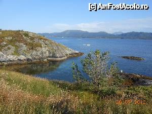 [P11] Drumul Oceanului Atlantic - Frumuseţea sălbatică a naturii norvegiene.  » foto by iulianic
 - 
<span class="allrVoted glyphicon glyphicon-heart hidden" id="av472857"></span>
<a class="m-l-10 hidden" id="sv472857" onclick="voting_Foto_DelVot(,472857,21252)" role="button">șterge vot <span class="glyphicon glyphicon-remove"></span></a>
<a id="v9472857" class=" c-red"  onclick="voting_Foto_SetVot(472857)" role="button"><span class="glyphicon glyphicon-heart-empty"></span> <b>LIKE</b> = Votează poza</a> <img class="hidden"  id="f472857W9" src="/imagini/loader.gif" border="0" /><span class="AjErrMes hidden" id="e472857ErM"></span>