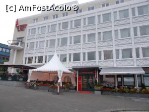 [P10] Hotel Thon Moldefjord.  » foto by marius gaudi*
 - 
<span class="allrVoted glyphicon glyphicon-heart hidden" id="av809184"></span>
<a class="m-l-10 hidden" id="sv809184" onclick="voting_Foto_DelVot(,809184,21252)" role="button">șterge vot <span class="glyphicon glyphicon-remove"></span></a>
<a id="v9809184" class=" c-red"  onclick="voting_Foto_SetVot(809184)" role="button"><span class="glyphicon glyphicon-heart-empty"></span> <b>LIKE</b> = Votează poza</a> <img class="hidden"  id="f809184W9" src="/imagini/loader.gif" border="0" /><span class="AjErrMes hidden" id="e809184ErM"></span>