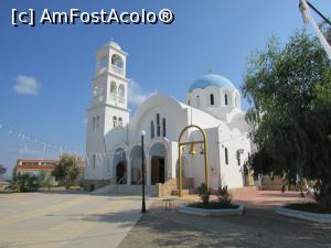 [P23] Biserica cea albă și frumoasă a Skalei » foto by crismis
 - 
<span class="allrVoted glyphicon glyphicon-heart hidden" id="av809731"></span>
<a class="m-l-10 hidden" id="sv809731" onclick="voting_Foto_DelVot(,809731,21259)" role="button">șterge vot <span class="glyphicon glyphicon-remove"></span></a>
<a id="v9809731" class=" c-red"  onclick="voting_Foto_SetVot(809731)" role="button"><span class="glyphicon glyphicon-heart-empty"></span> <b>LIKE</b> = Votează poza</a> <img class="hidden"  id="f809731W9" src="/imagini/loader.gif" border="0" /><span class="AjErrMes hidden" id="e809731ErM"></span>