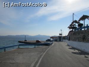 [P09] În față, portul turistic și cheiul unde acostează ferry » foto by crismis
 - 
<span class="allrVoted glyphicon glyphicon-heart hidden" id="av809698"></span>
<a class="m-l-10 hidden" id="sv809698" onclick="voting_Foto_DelVot(,809698,21259)" role="button">șterge vot <span class="glyphicon glyphicon-remove"></span></a>
<a id="v9809698" class=" c-red"  onclick="voting_Foto_SetVot(809698)" role="button"><span class="glyphicon glyphicon-heart-empty"></span> <b>LIKE</b> = Votează poza</a> <img class="hidden"  id="f809698W9" src="/imagini/loader.gif" border="0" /><span class="AjErrMes hidden" id="e809698ErM"></span>