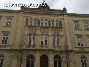 [P47] Rosenheim - Si o alta cladire interesanta » foto by mishu
 - 
<span class="allrVoted glyphicon glyphicon-heart hidden" id="av929247"></span>
<a class="m-l-10 hidden" id="sv929247" onclick="voting_Foto_DelVot(,929247,21261)" role="button">șterge vot <span class="glyphicon glyphicon-remove"></span></a>
<a id="v9929247" class=" c-red"  onclick="voting_Foto_SetVot(929247)" role="button"><span class="glyphicon glyphicon-heart-empty"></span> <b>LIKE</b> = Votează poza</a> <img class="hidden"  id="f929247W9" src="/imagini/loader.gif" border="0" /><span class="AjErrMes hidden" id="e929247ErM"></span>
