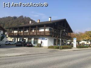 [P10] Kiefersfelden - O cladire, doua banci » foto by mishu
 - 
<span class="allrVoted glyphicon glyphicon-heart hidden" id="av1022491"></span>
<a class="m-l-10 hidden" id="sv1022491" onclick="voting_Foto_DelVot(,1022491,21261)" role="button">șterge vot <span class="glyphicon glyphicon-remove"></span></a>
<a id="v91022491" class=" c-red"  onclick="voting_Foto_SetVot(1022491)" role="button"><span class="glyphicon glyphicon-heart-empty"></span> <b>LIKE</b> = Votează poza</a> <img class="hidden"  id="f1022491W9" src="/imagini/loader.gif" border="0" /><span class="AjErrMes hidden" id="e1022491ErM"></span>